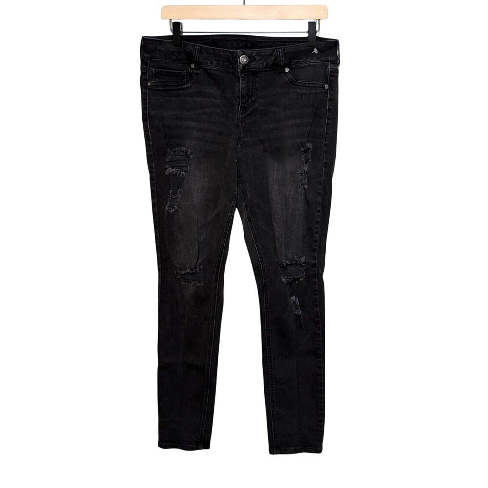 Maurices Jeans Womens L R Black Skinny Mid Rise Dark Distressed Leg Denim Large
